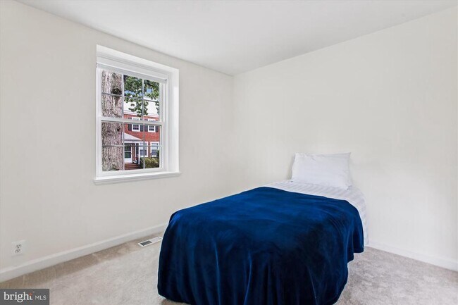 Building Photo - 4726 29th St S