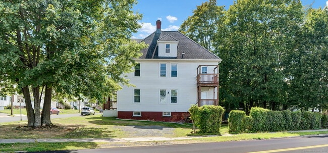 Building Photo - 70 Cottage Pl