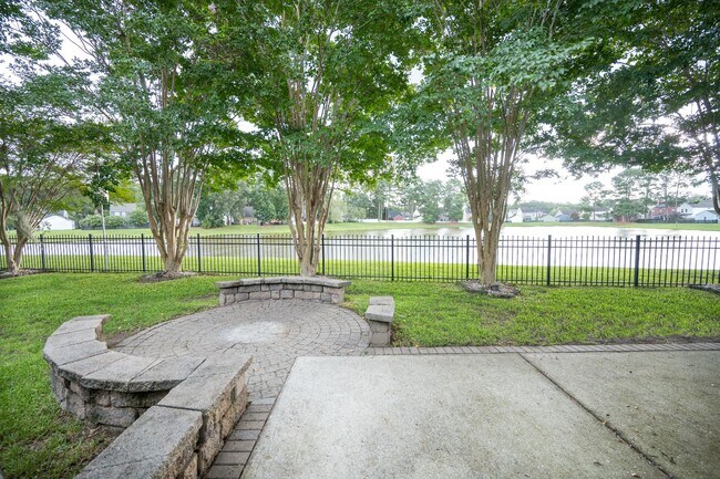 Building Photo - 9301 Markleys Grove Blvd