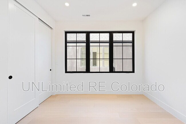 Building Photo - 1845 W 35th Ave