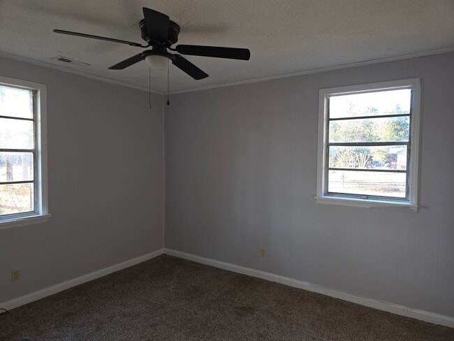 Building Photo - ROWESVILLE