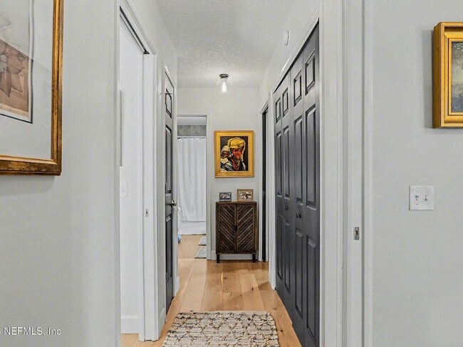 Building Photo - 87159 Chesapeake Ave