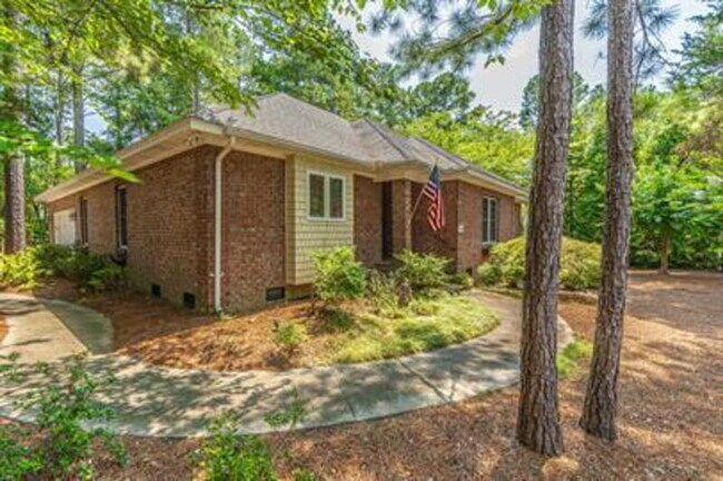 Building Photo - 150 Lost Tree Rd