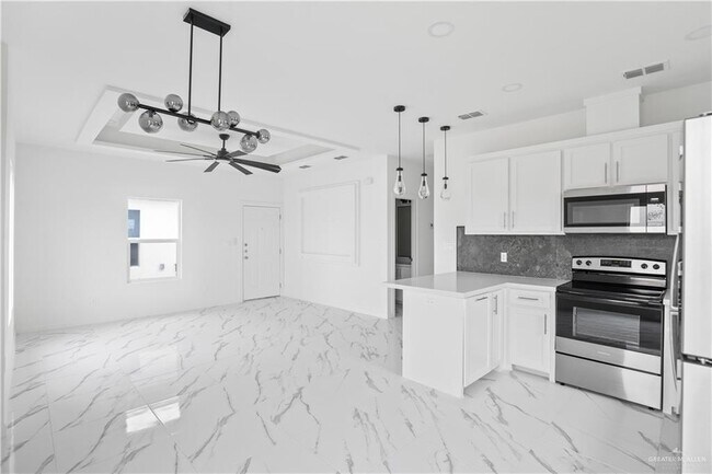 Building Photo - 14 N 24th St