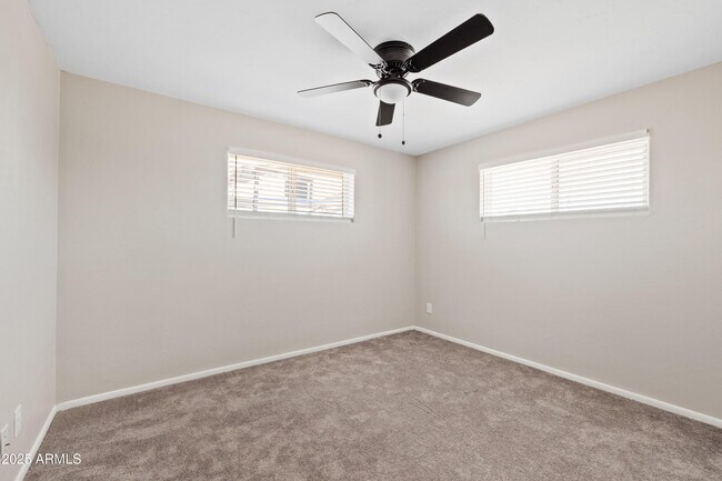 Building Photo - 10535 E Boulder Dr