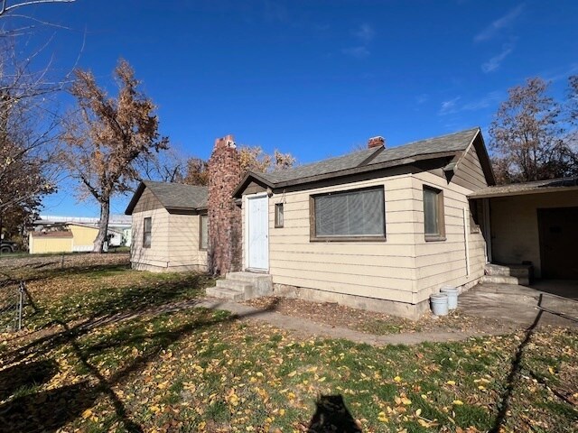 Building Photo - 2 Bed 1 Bath in Boise!