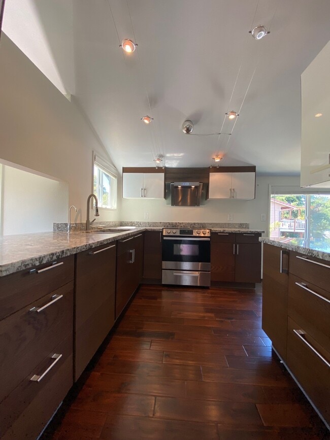 Remodeled Kitchen - 1016 NE 105th St