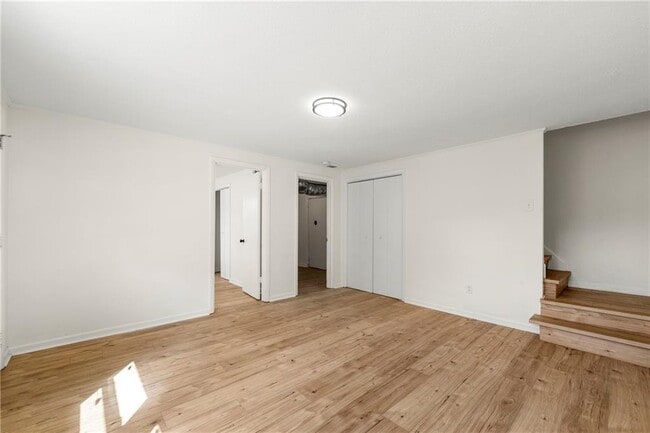 Building Photo - 3981 Rutgers Dr SW