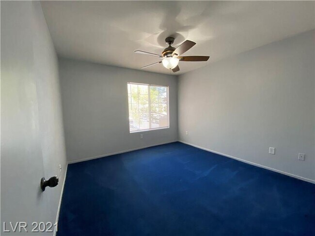 Building Photo - Cozy 1-Bed Condo in Gated 89128 Community ...
