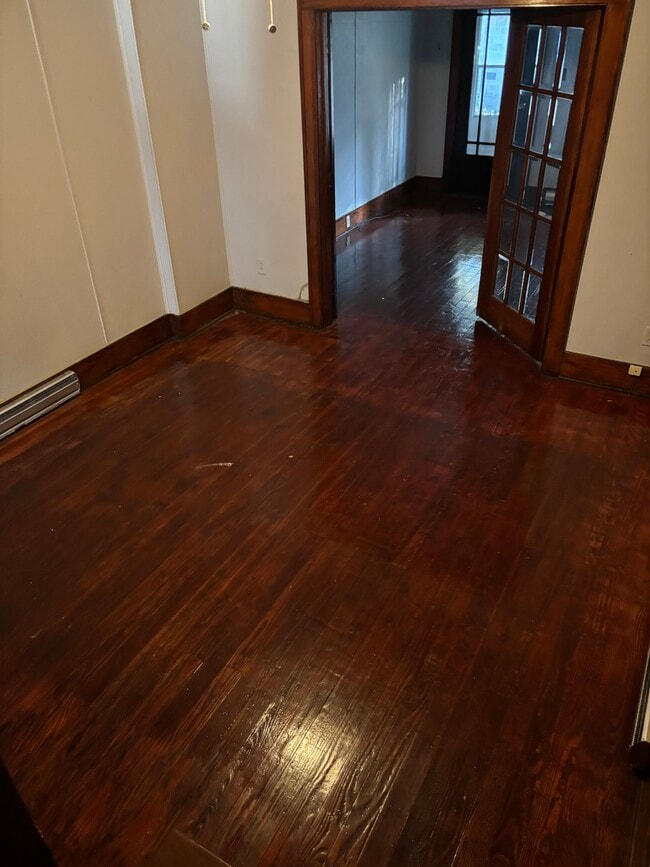 Building Photo - 1143 E Webster St