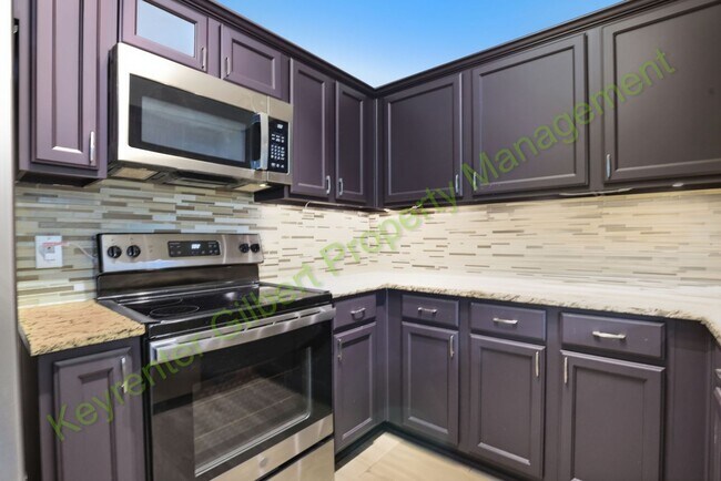 Building Photo - Beautiful 3-bed / 2.5 bath Home in Gilbert’s The Gardens Community