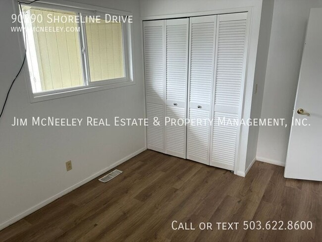 Building Photo - 90290 Shoreline Dr