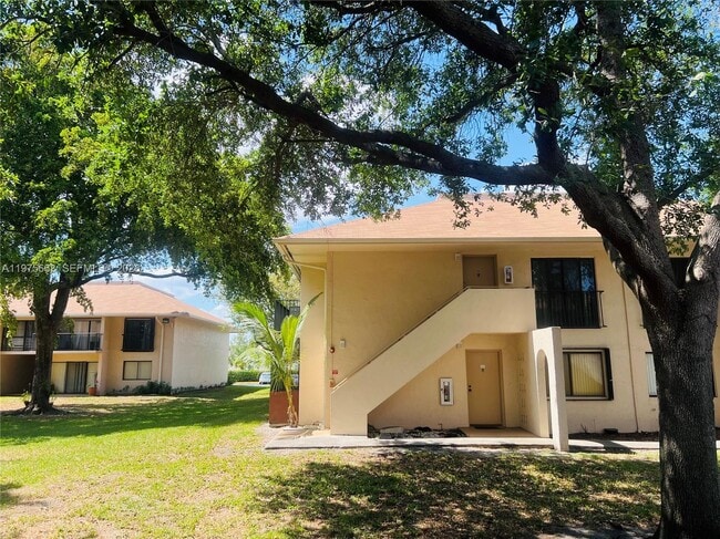 Building Photo - 5981 Washington St