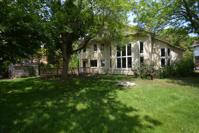 Building Photo - 707 Whitebark Ct