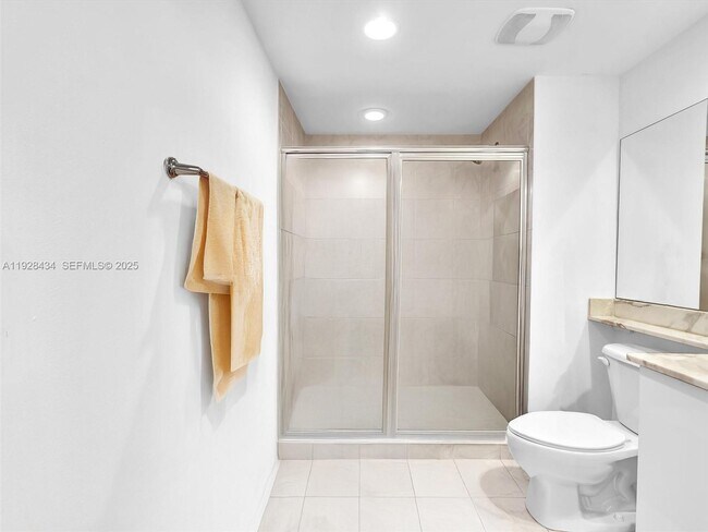 Building Photo - 18800 NE 29th Ave