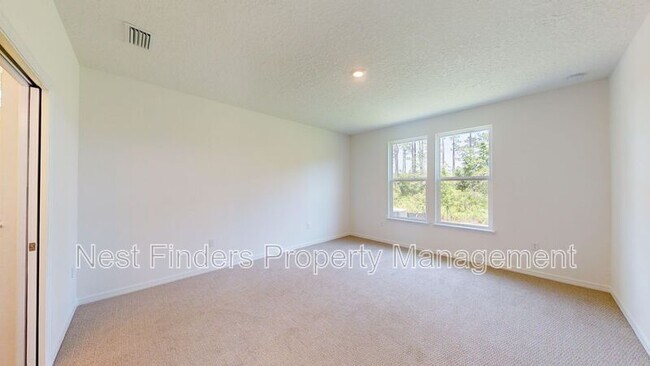 Building Photo - 149 Creek Pebble Dr