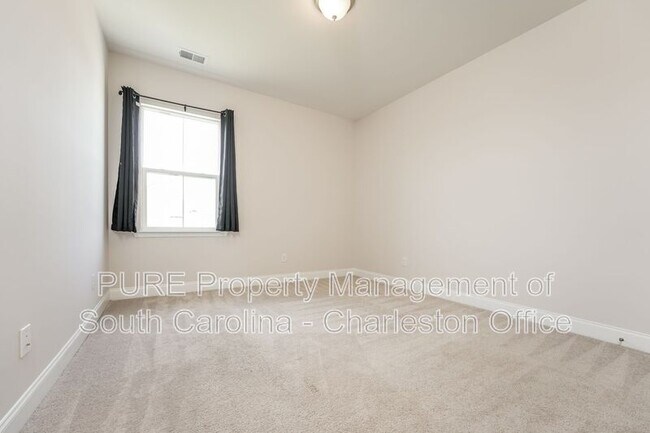 Building Photo - 117 Patterson Ave