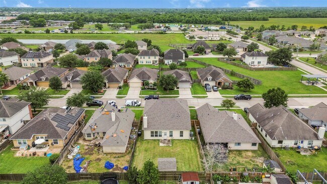 Building Photo - 1120 Lasso Ct