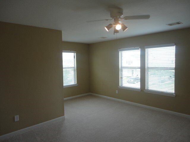 Building Photo - 6703 Providence View Ln