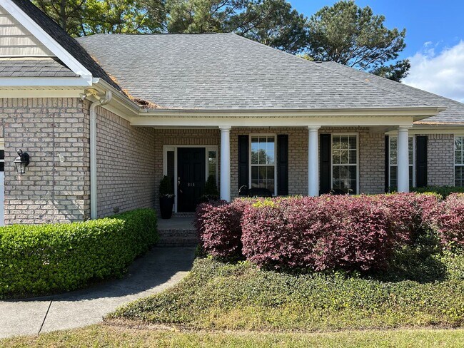 Building Photo - Oak Ridge at Plantation Landing | 4 Bedrooms, 3 Baths