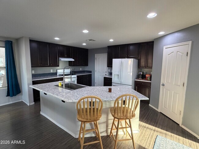 Building Photo - 25706 122nd Ave