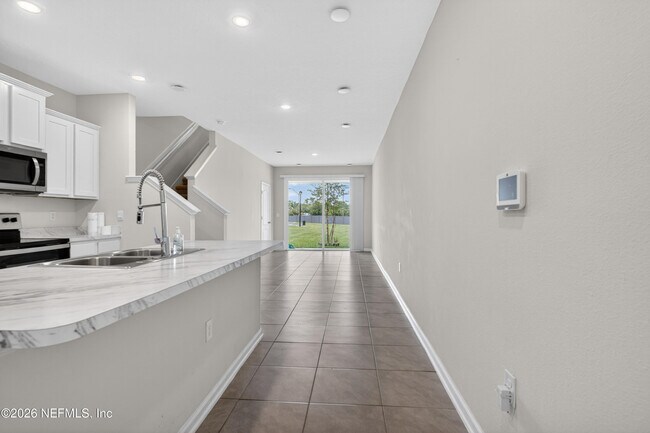 Building Photo - 8210 Larose Rd
