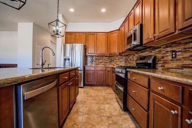 Building Photo - 17564 W Verdin Rd