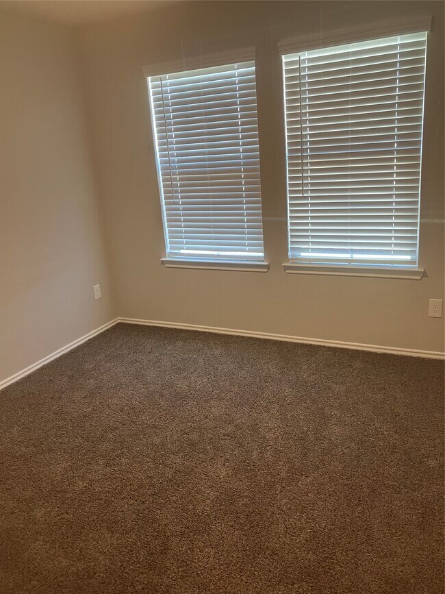 Building Photo - 232 Blanco Dr