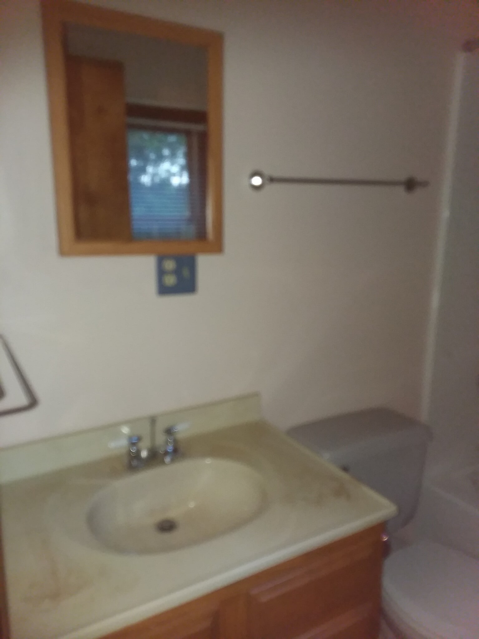 Building Photo - 601 Cream Hollow Rd