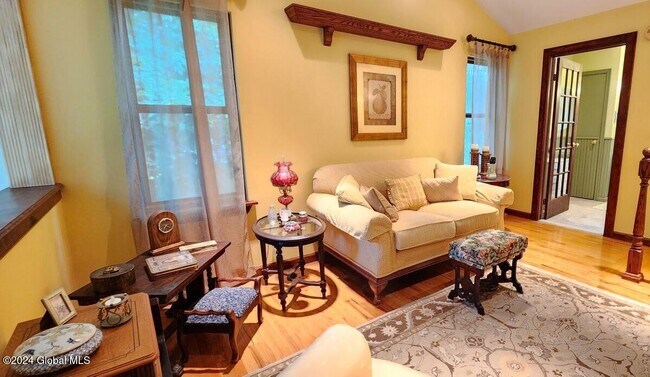 Building Photo - 535 Sand Creek Rd