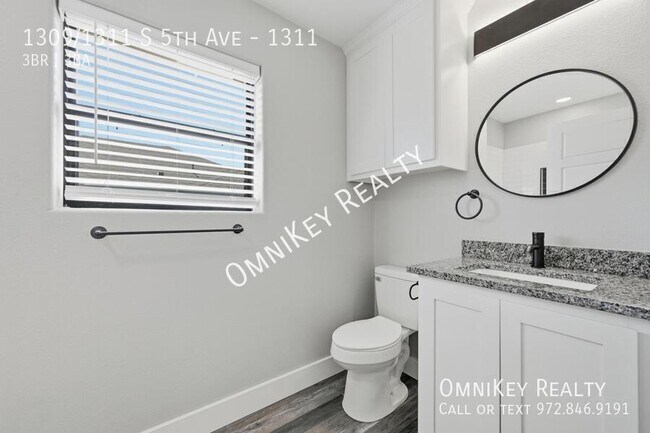 Building Photo - 1309/1311 S 5th Ave-1311