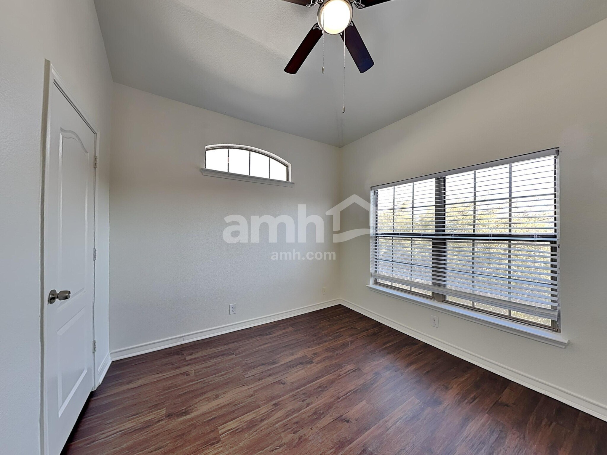 Building Photo - 1223 Cresswell Cove