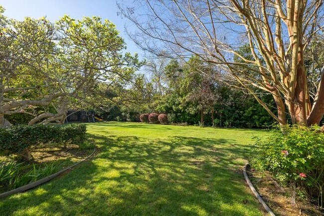 Building Photo - 1 Adam Way