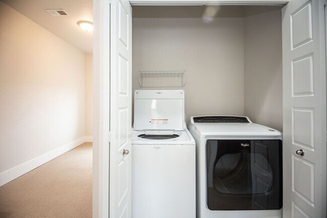 Building Photo - Charming 3-Bedroom Home in the Desirable Bucking Horse Neighborhood!