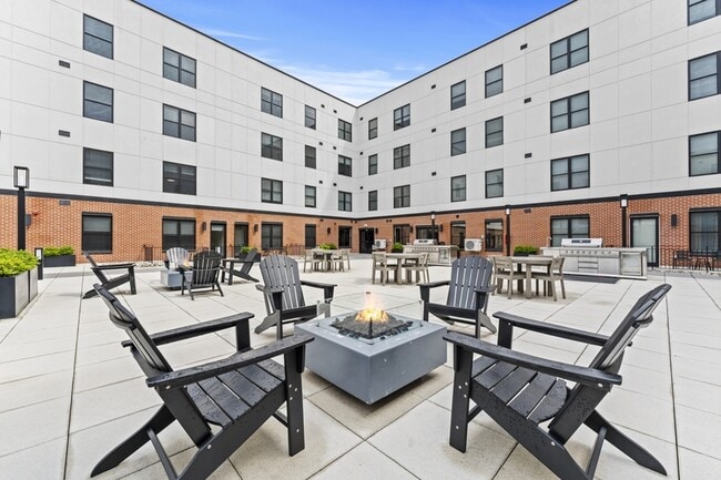 Building Photo - 416 Highland Ave