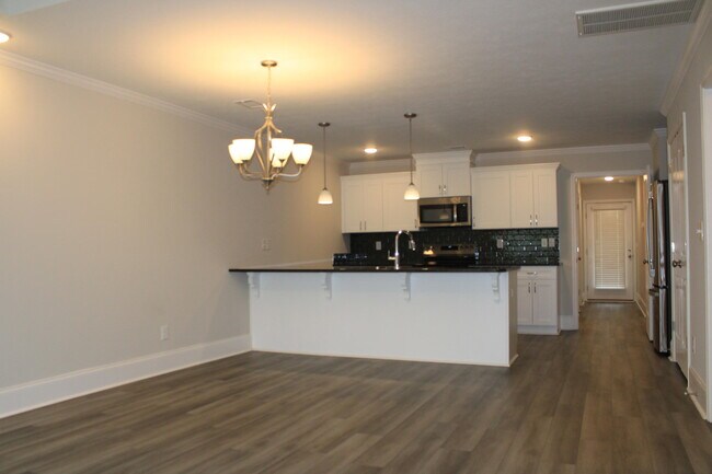 Building Photo - 8116 Bannock Cir