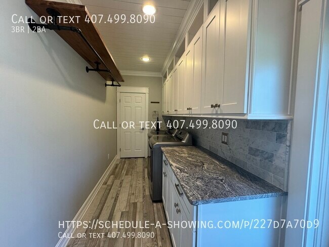 Building Photo - 510 Oak Lane | $2595 | 3 Bed 2 Bath