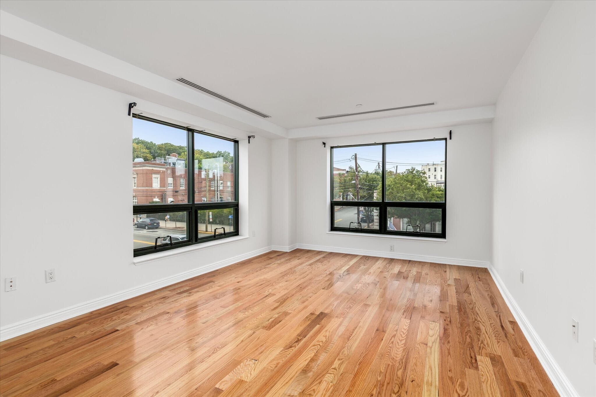 Building Photo - 1 Orient Way