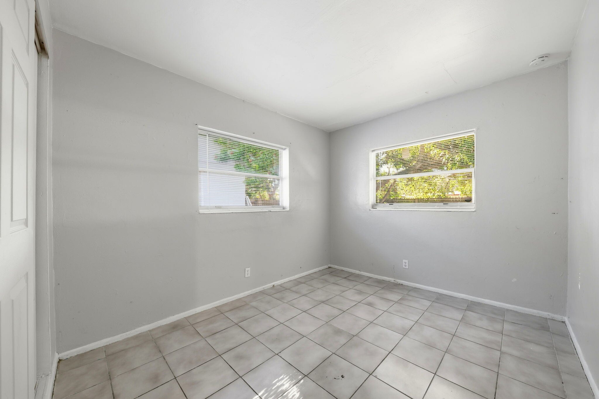 Building Photo - 1439 NW 8th Ave