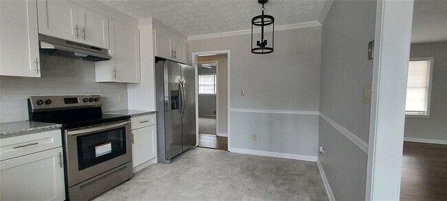 Building Photo - 5030 Beth St