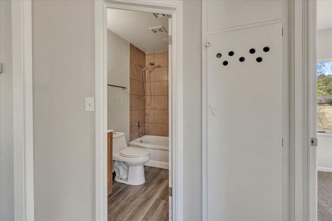 Building Photo - 2000 N Douglas Blvd