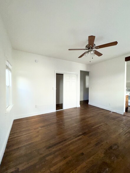 Building Photo - 7964 Fountain Ave