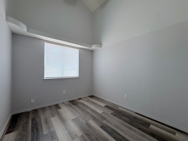 Building Photo - 12273 Tierra Maya Dr