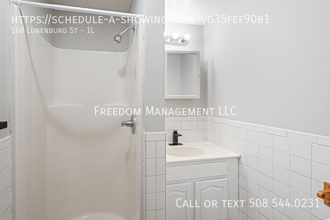 Building Photo - 168 Lunenburg St