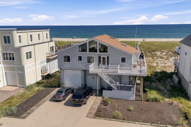 Building Photo - 717 Dune Rd