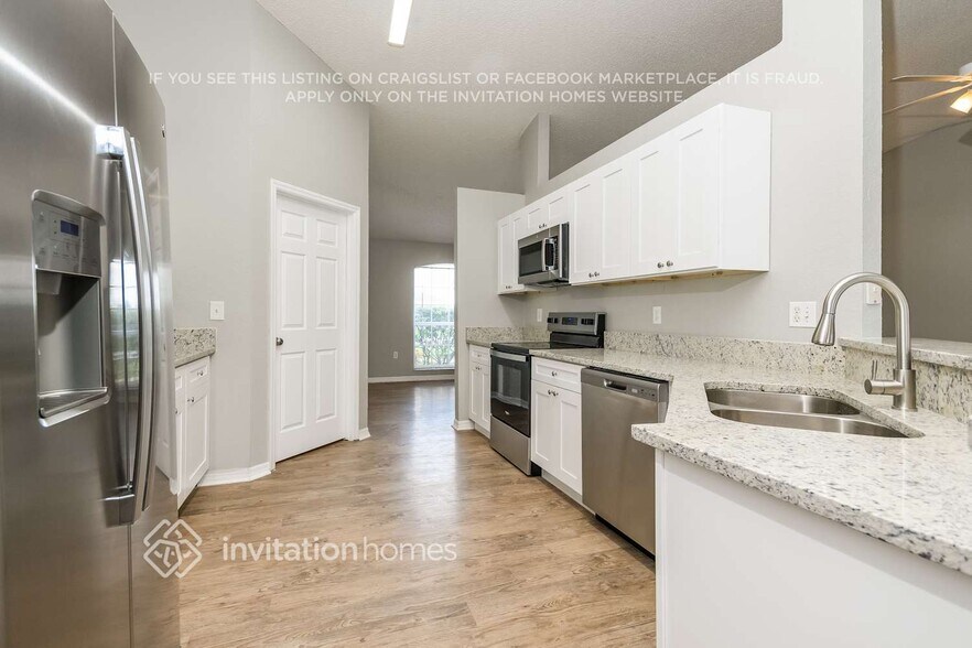 Building Photo - 331 Cloverdale Rd