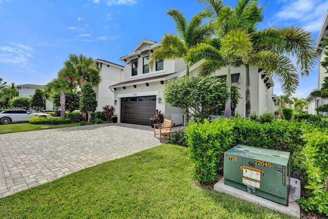 Building Photo - 12474 Solana Bay Cir