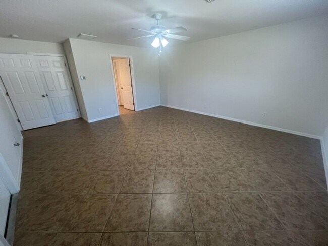 Building Photo - 1126 Calmar Ave