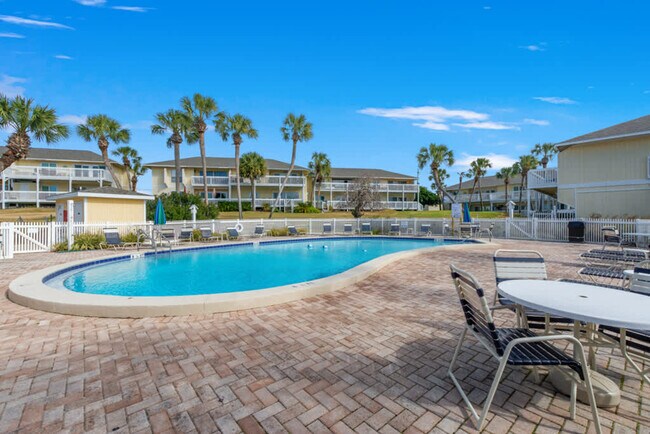 Building Photo - 775 Gulf Shore Dr