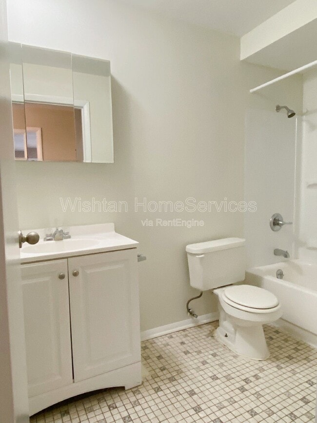 Building Photo - 203 Charleston Blvd